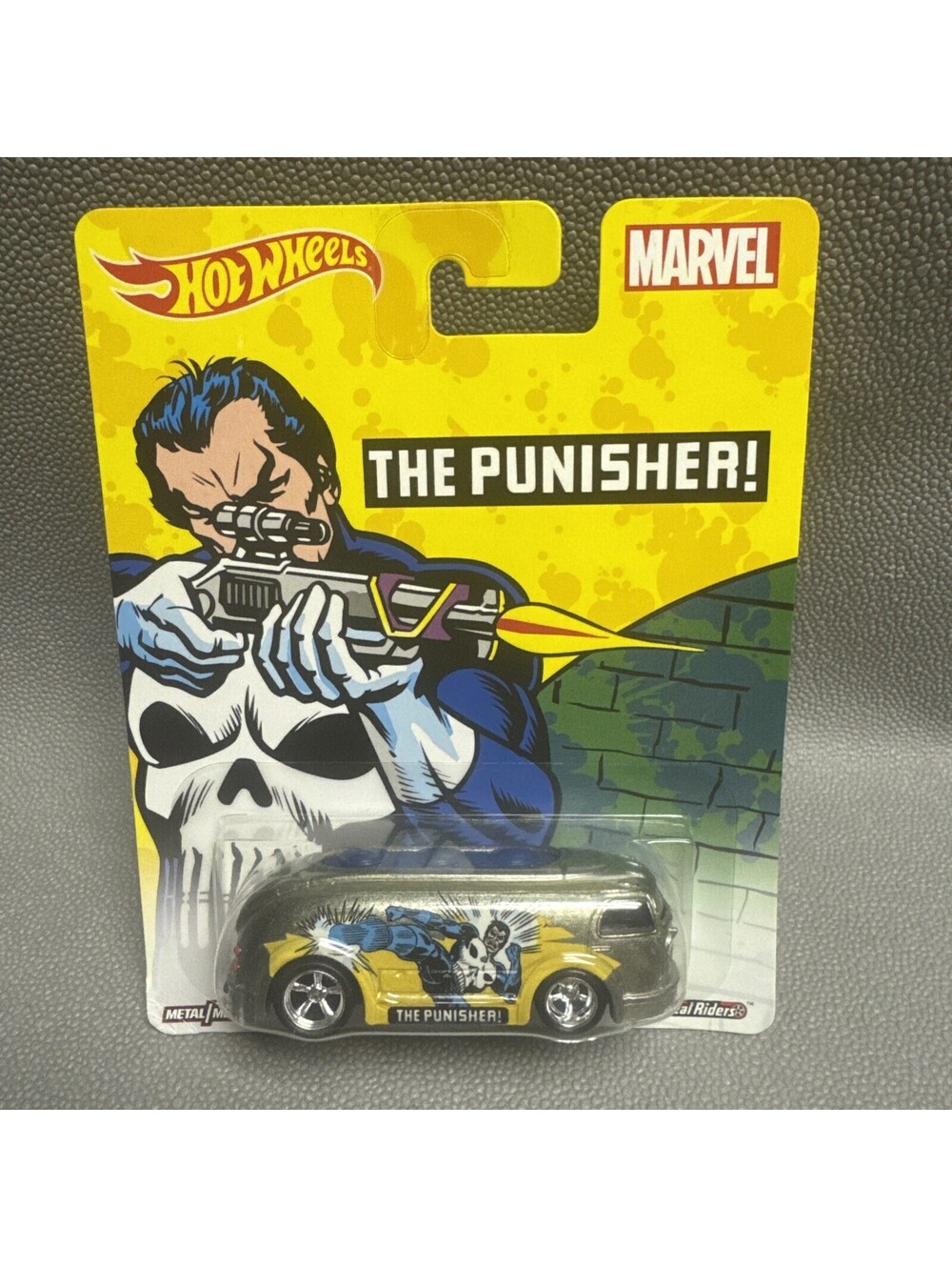 Hot Wheels Marvel The Punisher Haulin' Gas 2015 Silver Van Real Riders 1:64